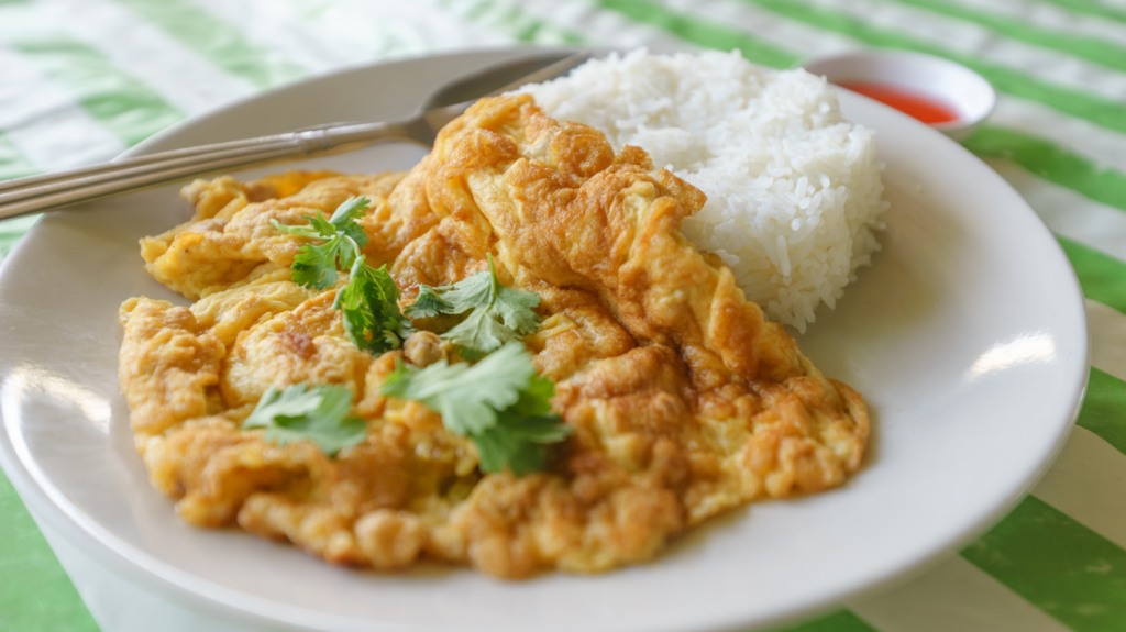 ข้าวไข่เจียวท็อปปิ้ง